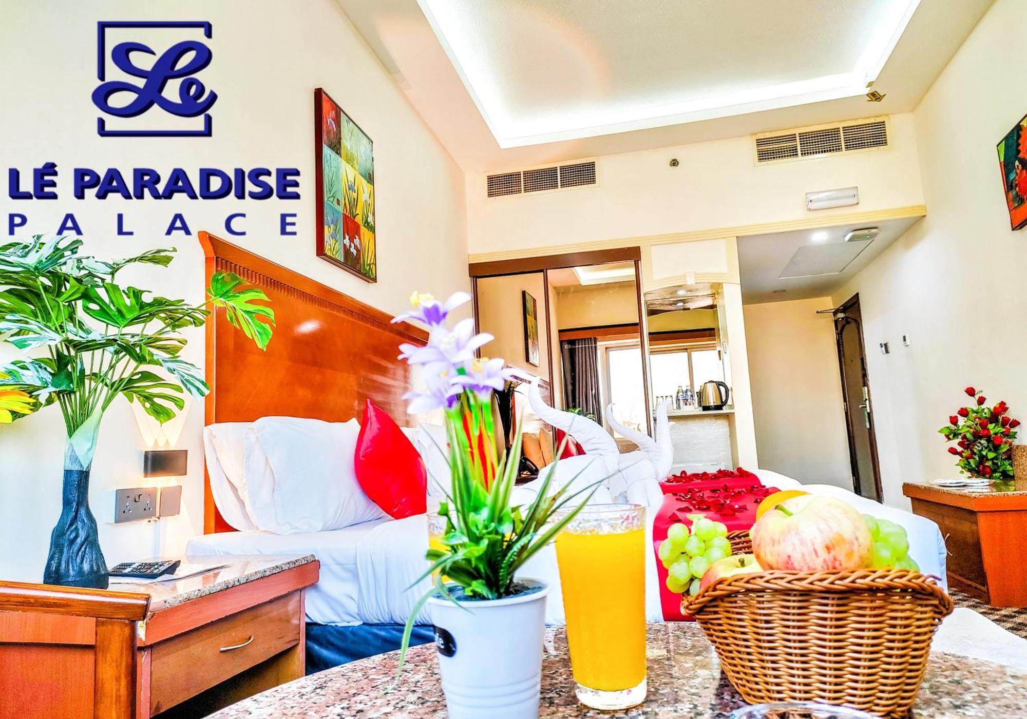 Le Paradise Palace Hotel Дубай Экстерьер фото