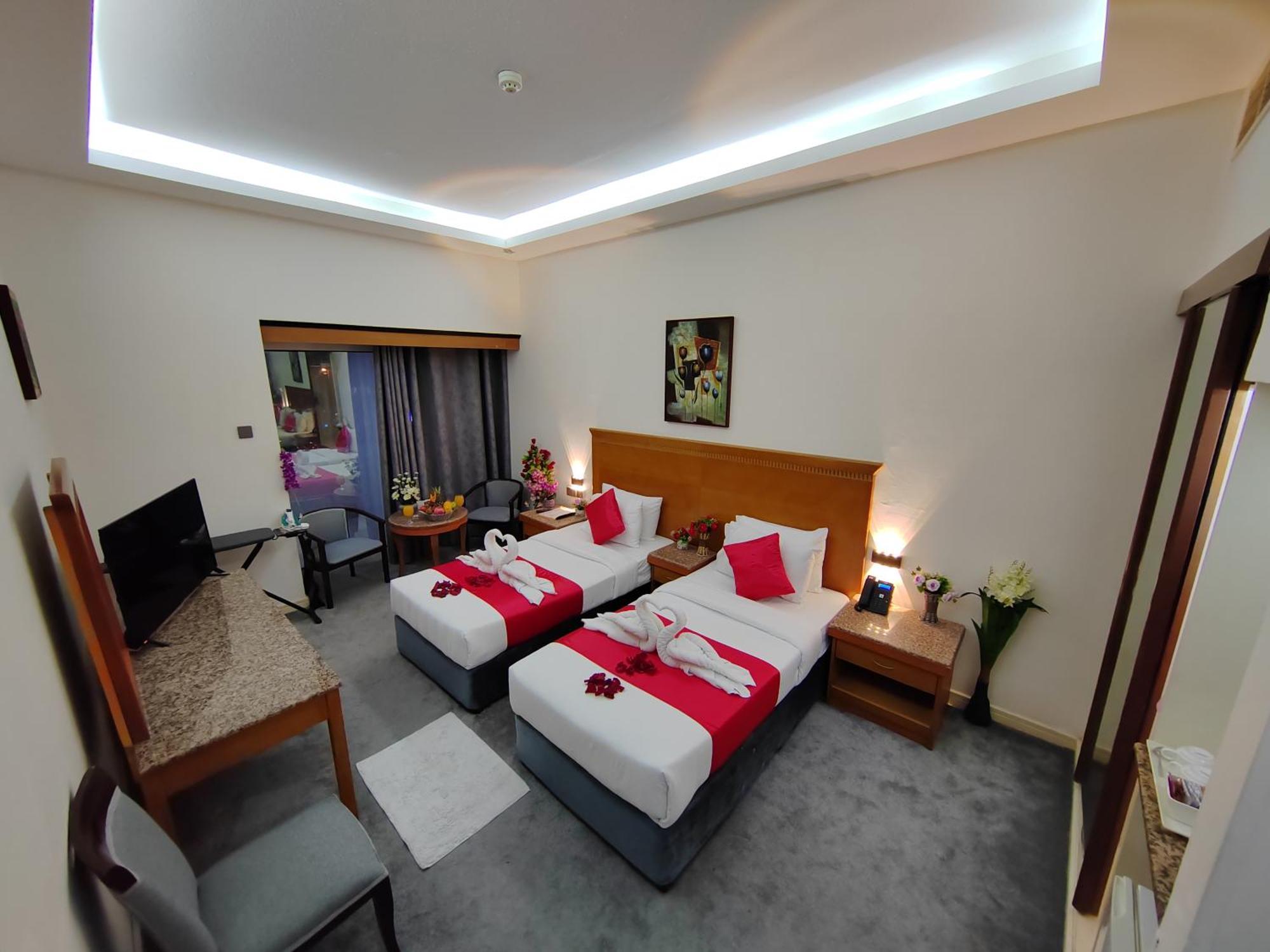 Le Paradise Palace Hotel Дубай Экстерьер фото